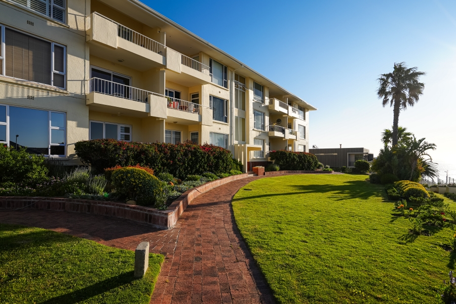 2 Bedroom Property for Sale in Camps Bay Western Cape